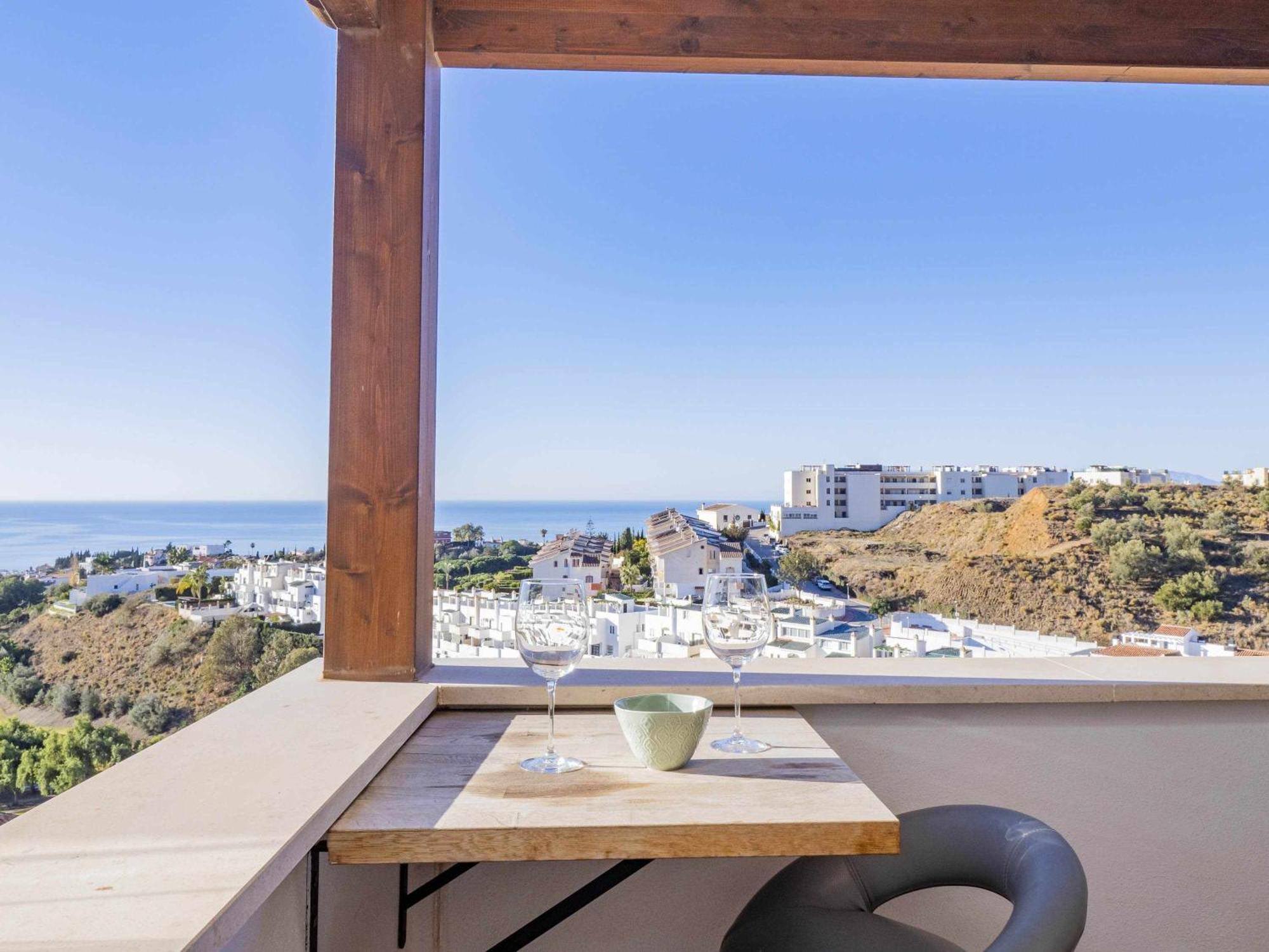 Atico Con Vistas Al Mar Piscina Y Parking Apartment Malaga Bagian luar foto