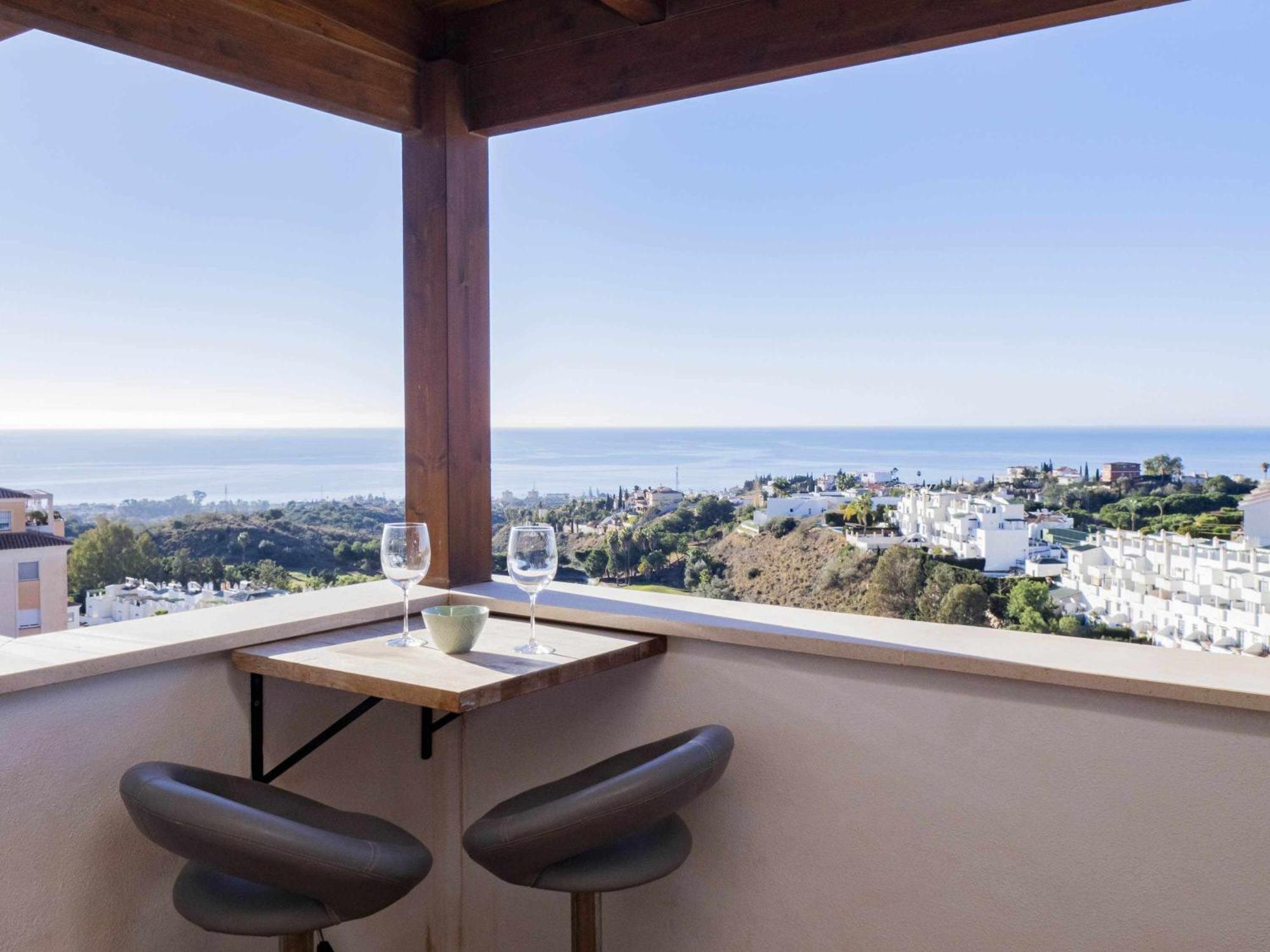 Atico Con Vistas Al Mar Piscina Y Parking Apartment Malaga Bagian luar foto